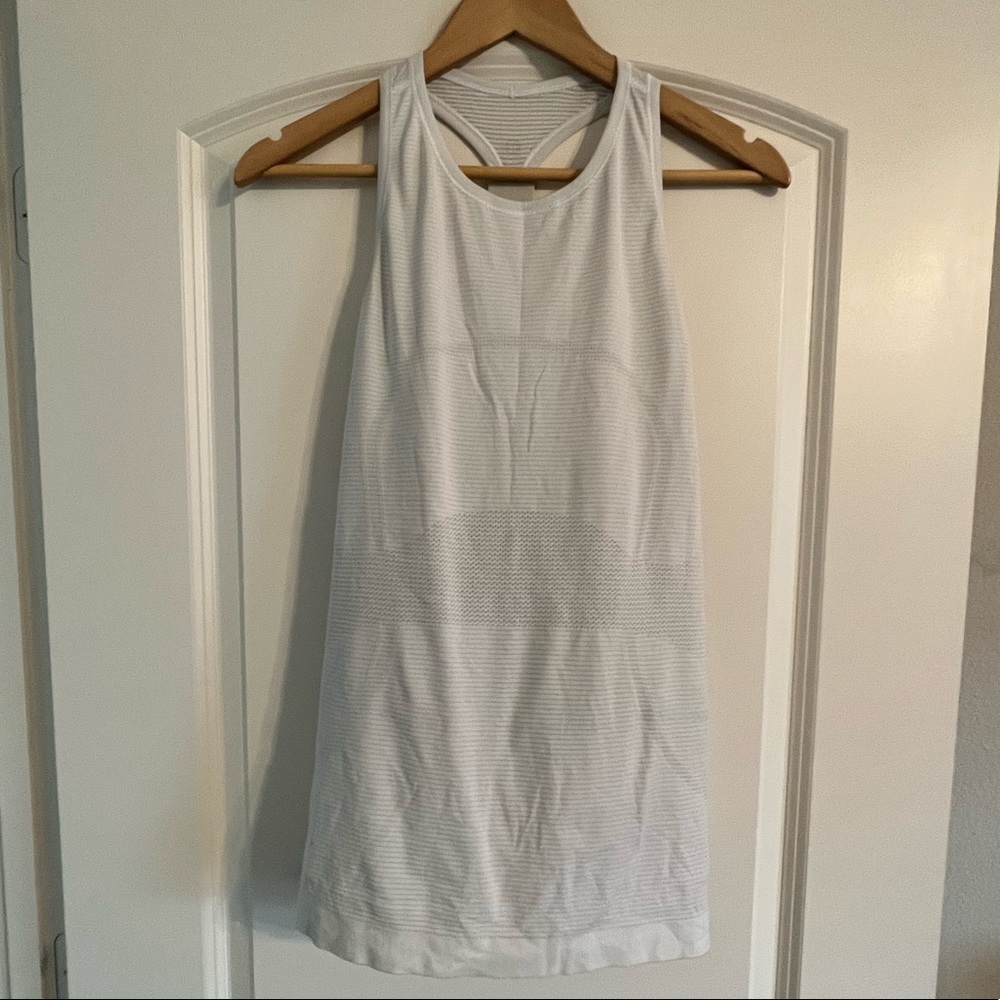 Lululemon Athletica Women’s Swiftly Tech High Neck Tank